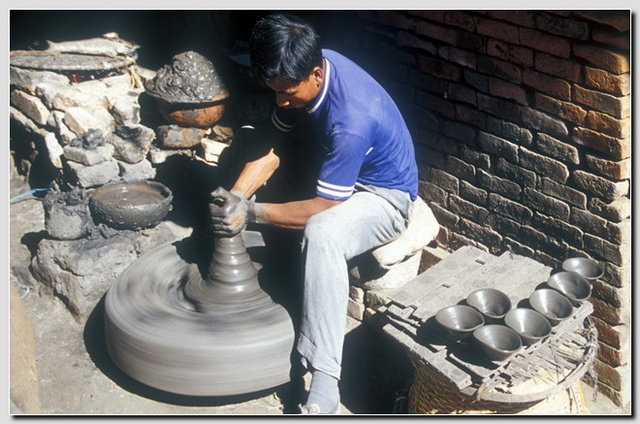 26 Nepal Handwerker.jpg
